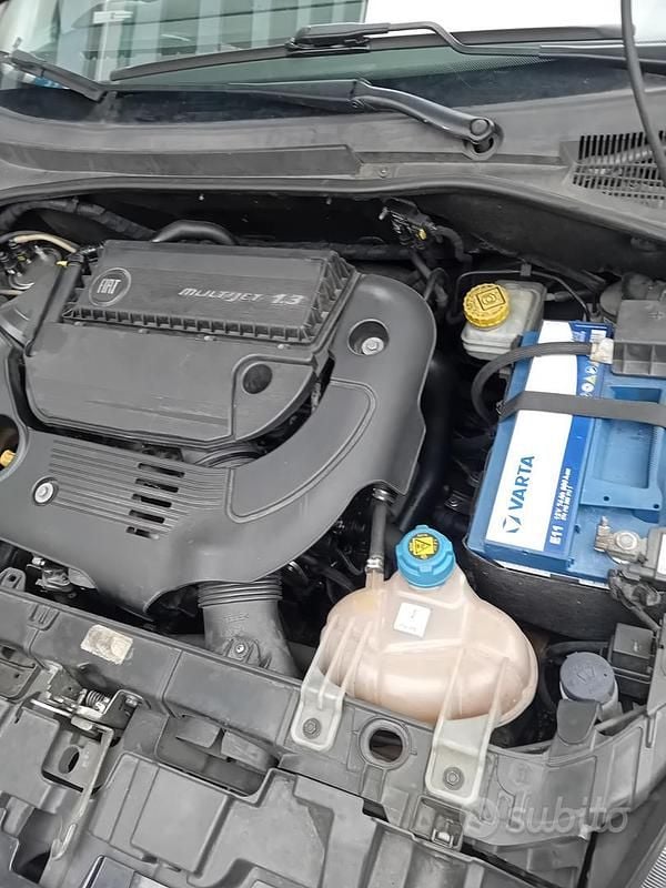 Usata Fiat Punto Evo 75 CV (55 kW) 2011 Nero Utilitaria