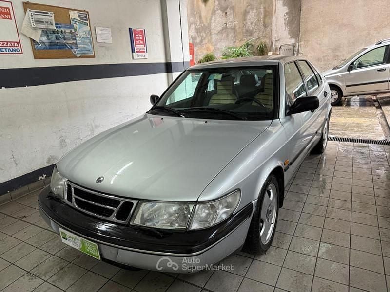 Usata Saab 900 185 CV (136 kW) 1997 Bianco Berlina