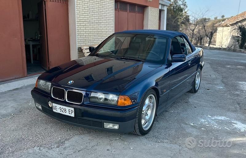 Usata BMW 320 Cabriolet Efficient Dynamics 150 CV (110 kW) 1995 Cabrio