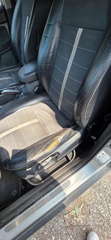 Usata Ford Kuga 136 CV (100 kW) 2009 Grigio SUV