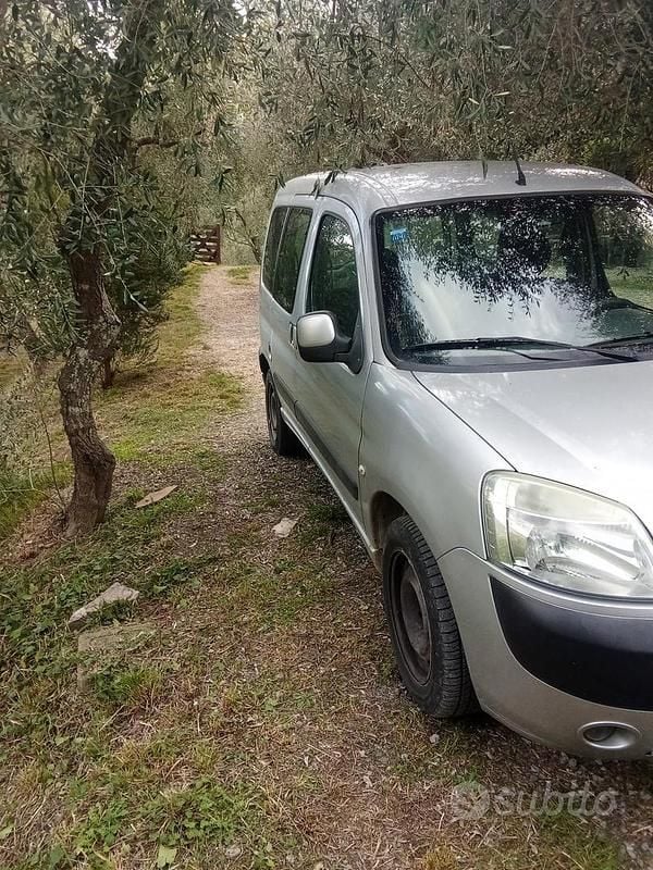 Usata Citroën Berlingo 75 CV (55 kW) 2016 Grigio Monovolume