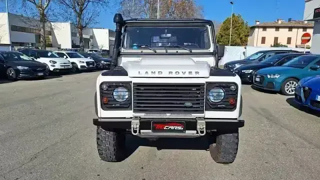 Usata Land Rover Defender 122 CV (89 kW) 2010 Bianco Pick-up