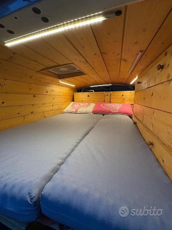 Usata VW T5 102 CV (75 kW) 2007 Bianco Furgone