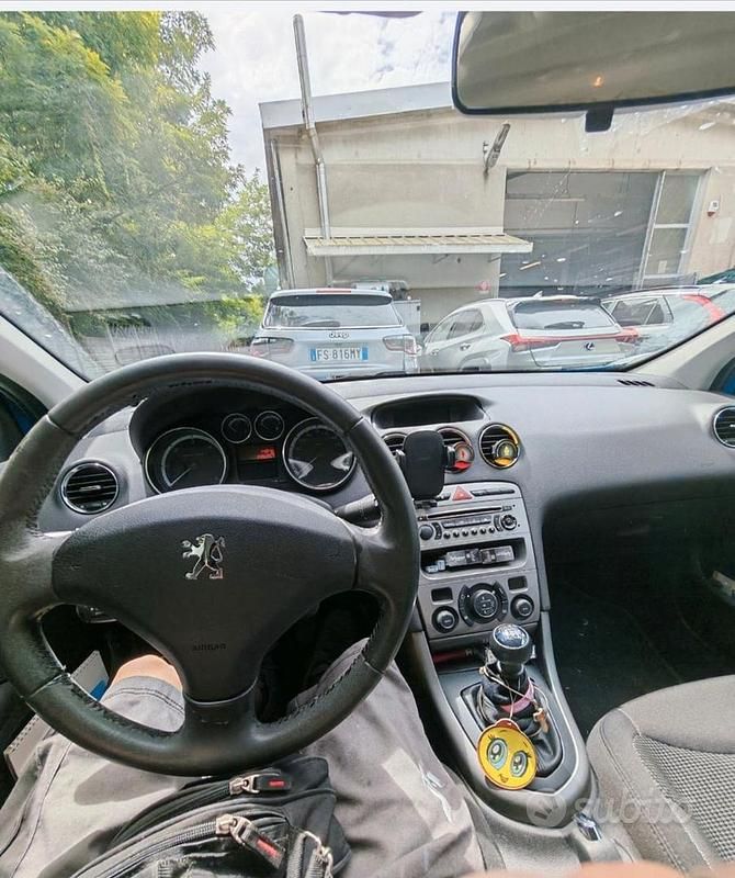 Usata Peugeot 308 110 CV (80 kW) 2010 Berlina