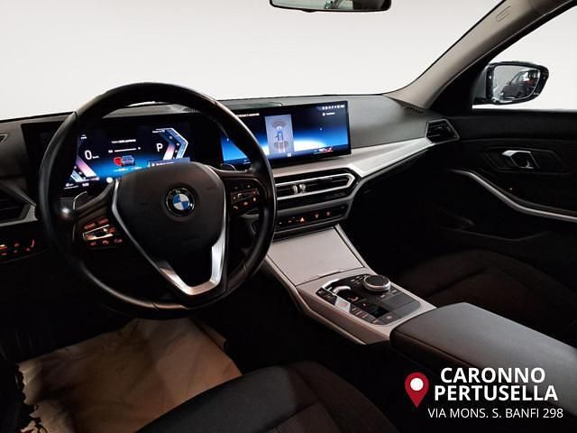 Usata BMW 318 Efficient Dynamics 150 CV (110 kW) 2023 Grigio intermedio metallizzato Station wagon