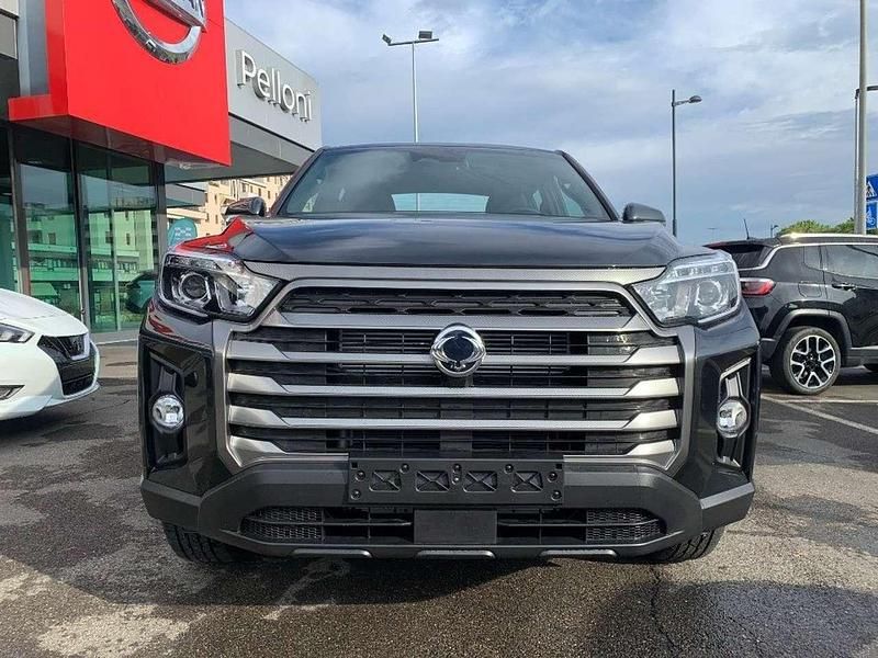 Nuova KGM Rexton 181 CV (133 kW) 2025 Grigio SUV