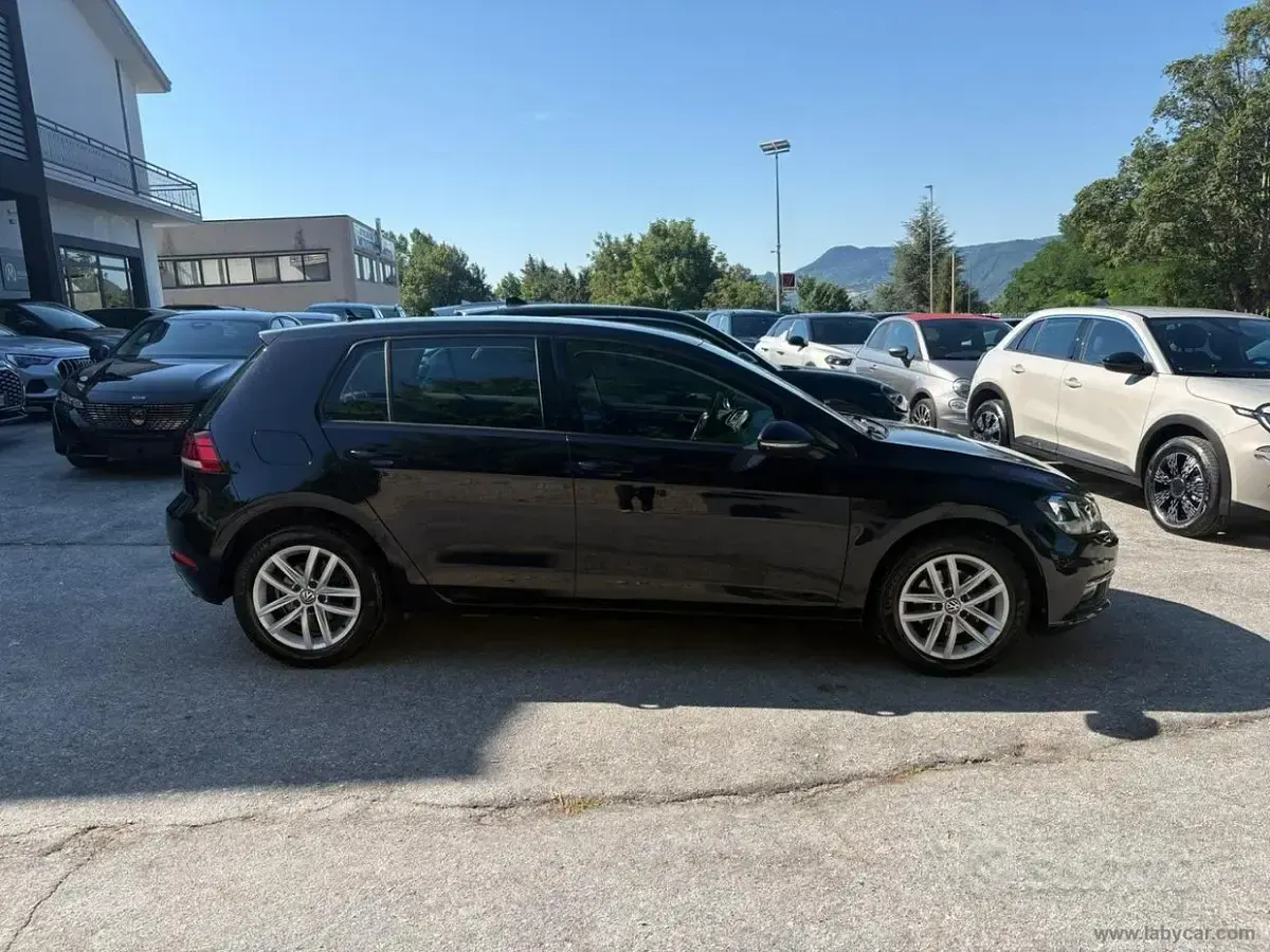 Usata VW Golf VII Business 116 CV (85 kW) 2018 Nero Berlina