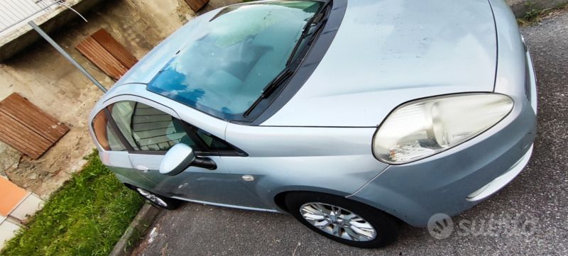 Usata Fiat Grande Punto 90 CV (66 kW) 2006 Grigio Utilitaria
