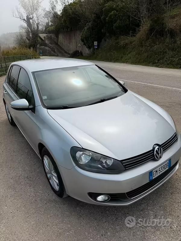 Usata VW Golf VII Highline 102 CV (75 kW) 2012 Grigio Berlina