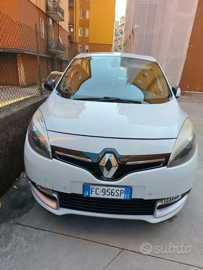 Usata Renault Scénic III XMOD 110 CV (80 kW) 2016 Bianco Monovolume