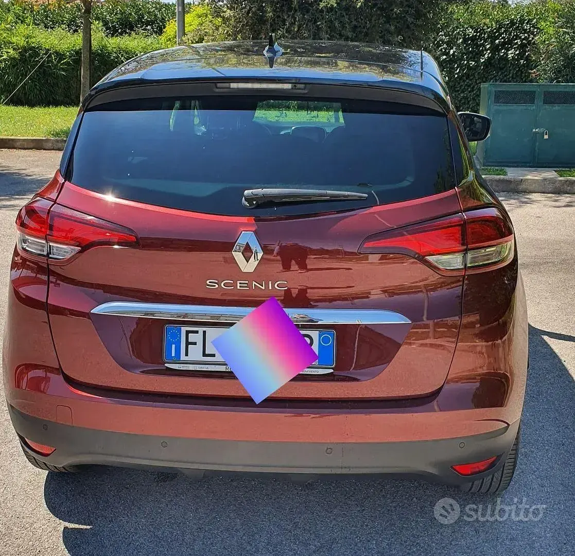 Usata Renault Scénic 140 CV (102 kW) 2018 Rosso Monovolume