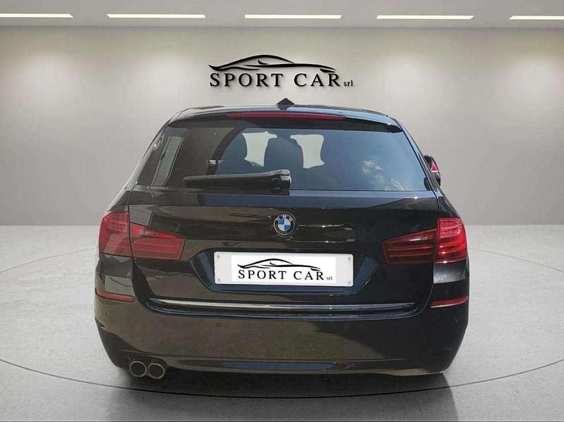 Usata BMW 520 Luxury Line 190 CV (139 kW) 2015 Nero Station wagon