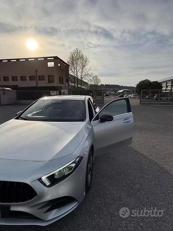 Usata Mercedes A200 Premium 150 CV (110 kW) 2021 Berlina