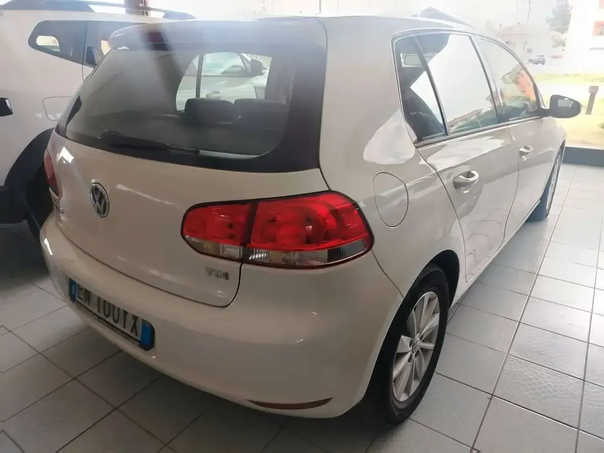 Usata VW Golf VII Comfortline 105 CV (77 kW) 2012 Bianco Berlina