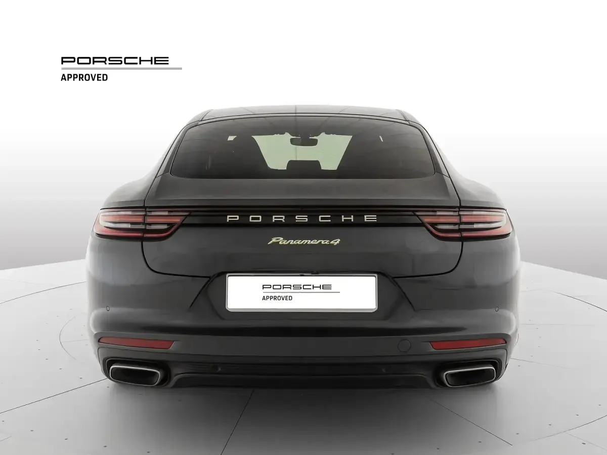 Usata Porsche Panamera 4 E-Hybrid 462 CV (339 kW) 2019 2h grigio vulcano metallizzato Utilitaria