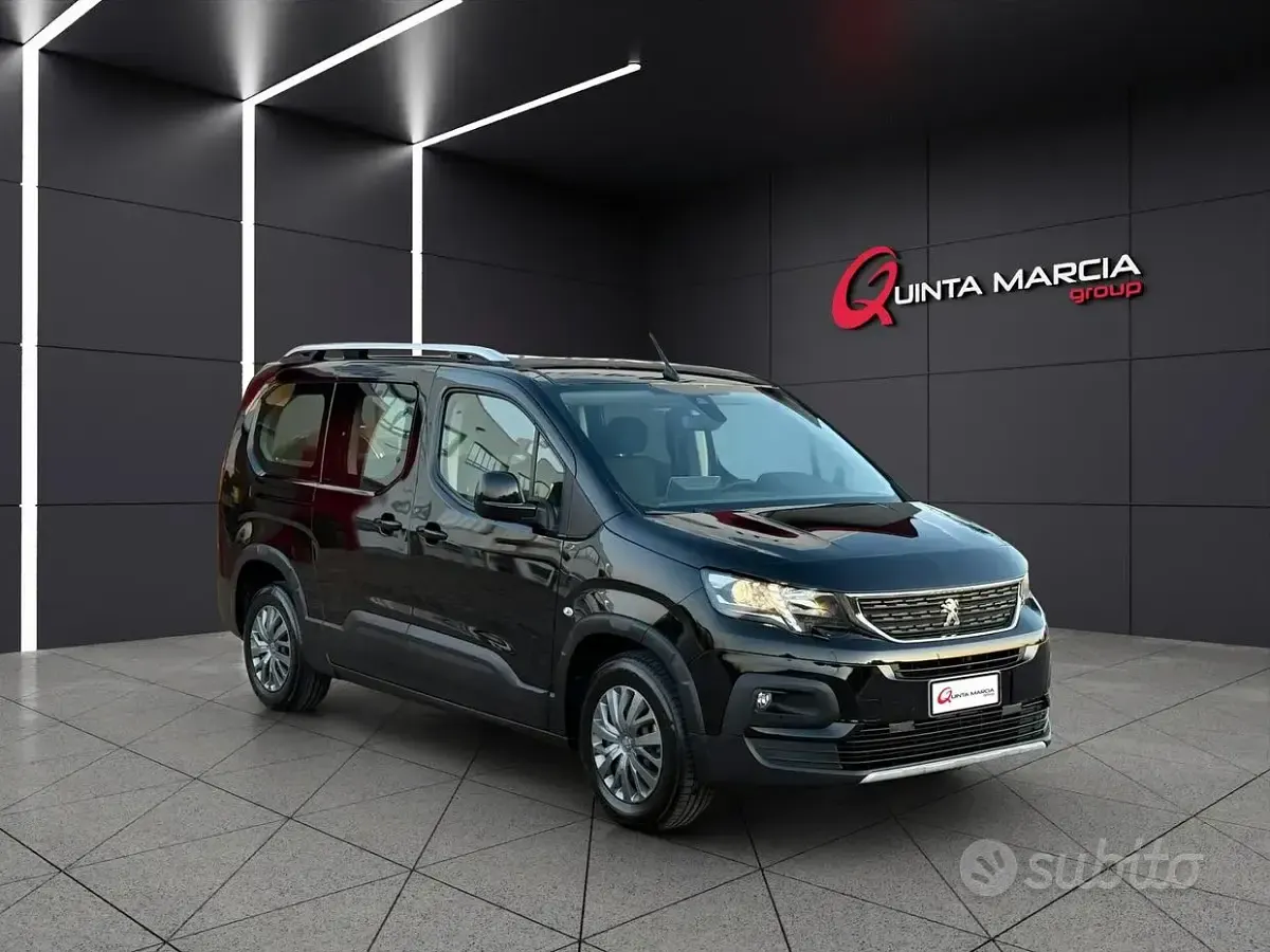 Usata Peugeot Rifter Allure 131 CV (96 kW) 2020 Nero Monovolume