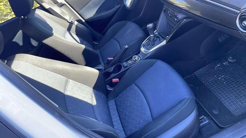 Usata Mazda 2 Exceed 105 CV (77 kW) 2016 Bianco Utilitaria