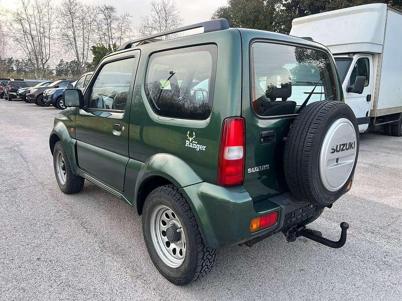 Usata Suzuki Jimny 86 CV (63 kW) 2010 Muschio SUV