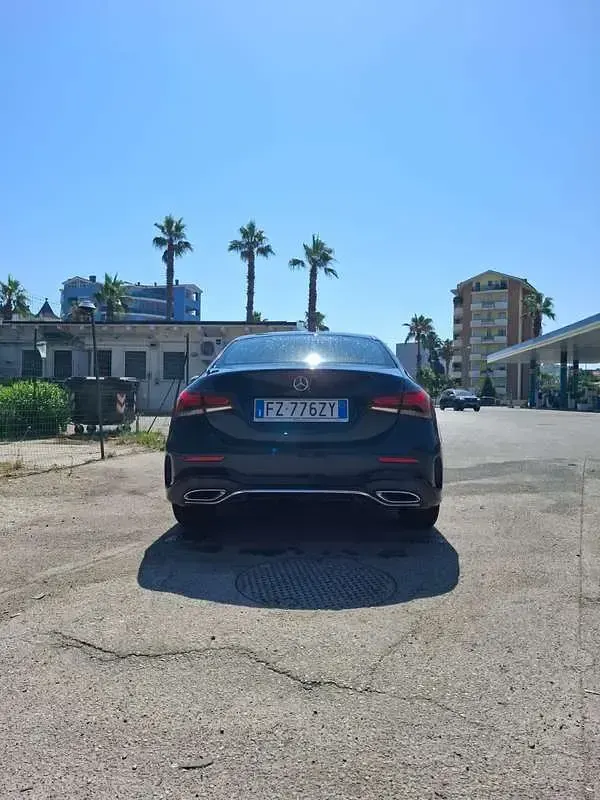 Usata Mercedes A180 Premium 116 CV (85 kW) 2020 Nero Berlina