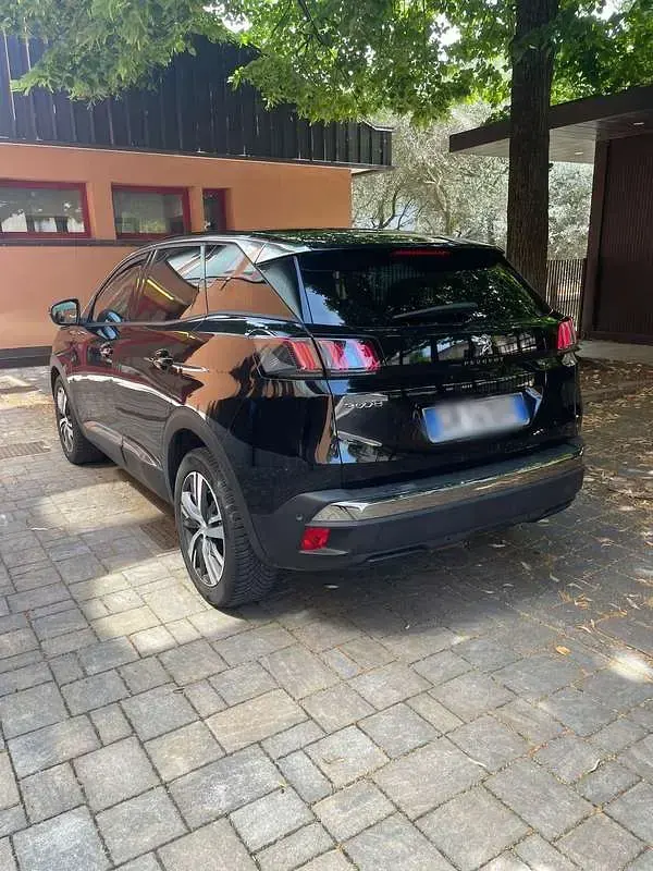 Usata Peugeot 3008 Allure 131 CV (96 kW) 2023 SUV