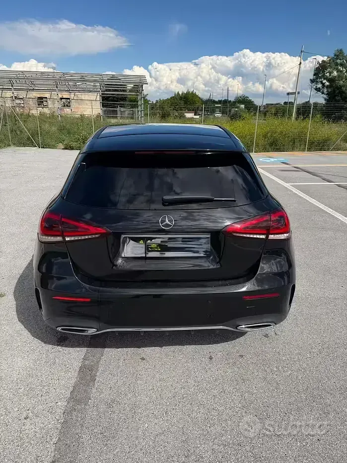 Usata Mercedes A150 Premium 163 CV (119 kW) 2023 Nero Berlina