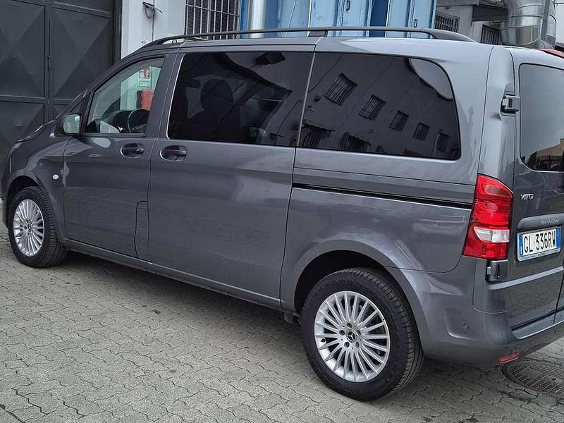 Usata Mercedes Vito 190 CV (139 kW) 2022 Grigio Furgone