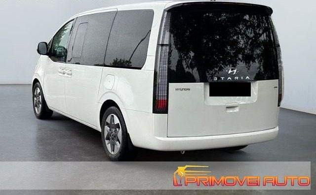 Usata Hyundai Staria Prime 2023 Bianco Monovolume