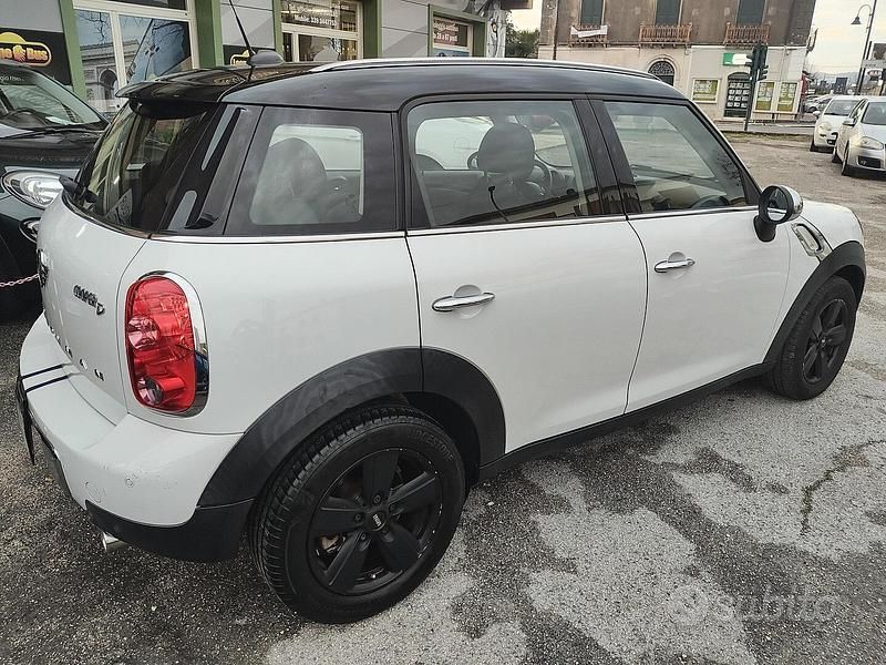 Usado Mini Countryman 111 CV (81 kW) 2016 Blanco SUV