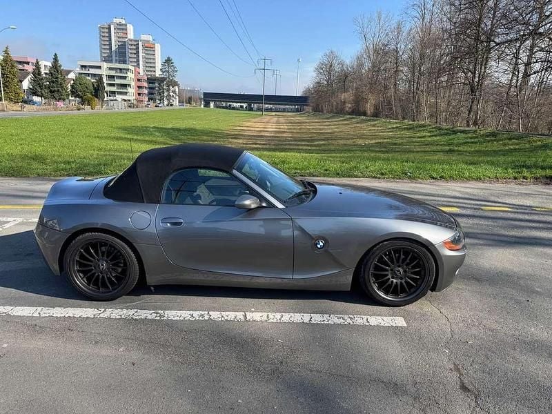 Usata BMW Z4 192 CV (141 kW) 2003 Grigio Cabrio