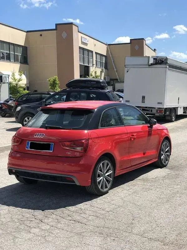 Usata Audi A1 S-Line 90 CV (66 kW) 2015 Rosso Utilitaria