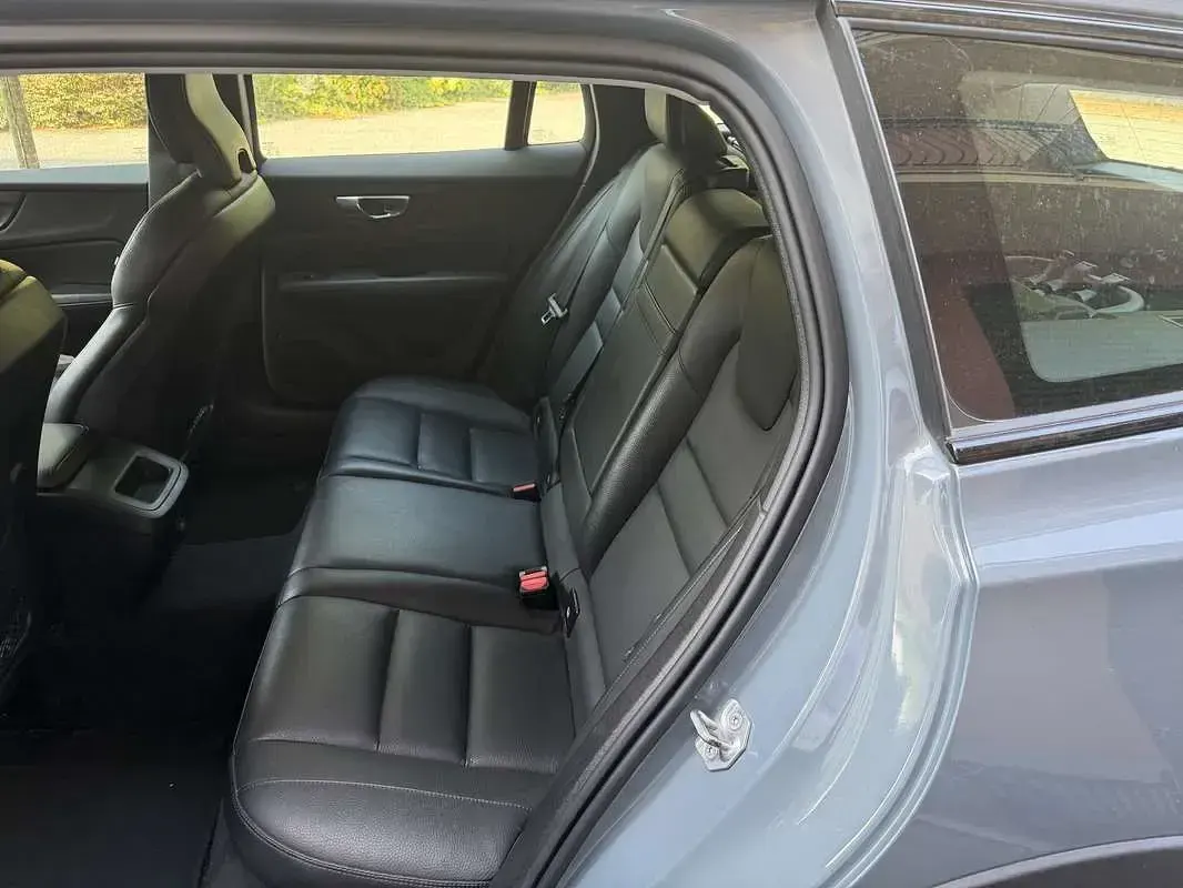 Usata Volvo V60 CC Business Edition 197 CV (144 kW) 2022 Station wagon