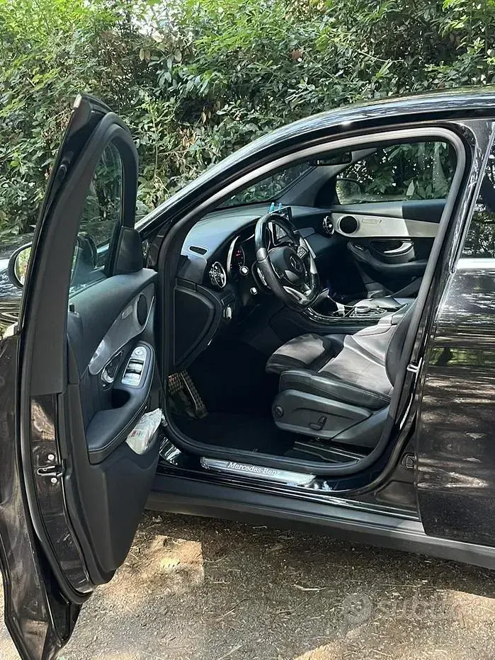 Usata Mercedes GLC220 AMG line 194 CV (142 kW) 2019 Nero SUV