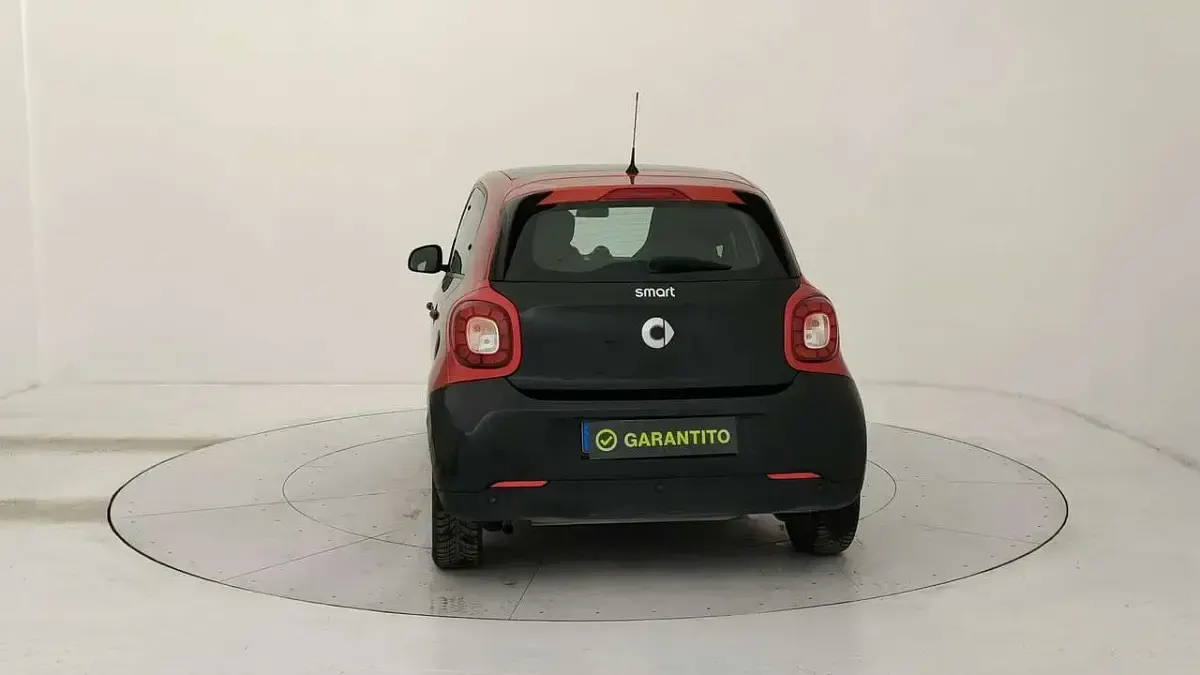 Usata Smart ForFour Passion 90 CV (66 kW) 2017 Nero Utilitaria