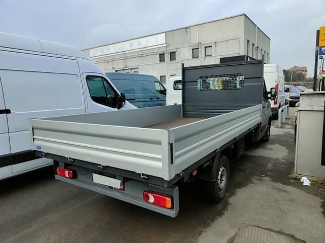 Usata Renault Master R.S. 135 CV (99 kW) 2025 Grigio Furgone