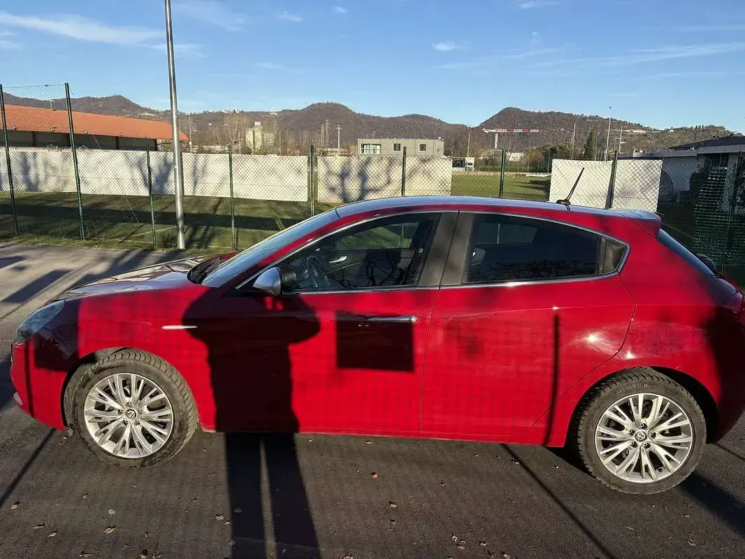 Usata Alfa Romeo Giulietta Business 120 CV (88 kW) 2017 Utilitaria