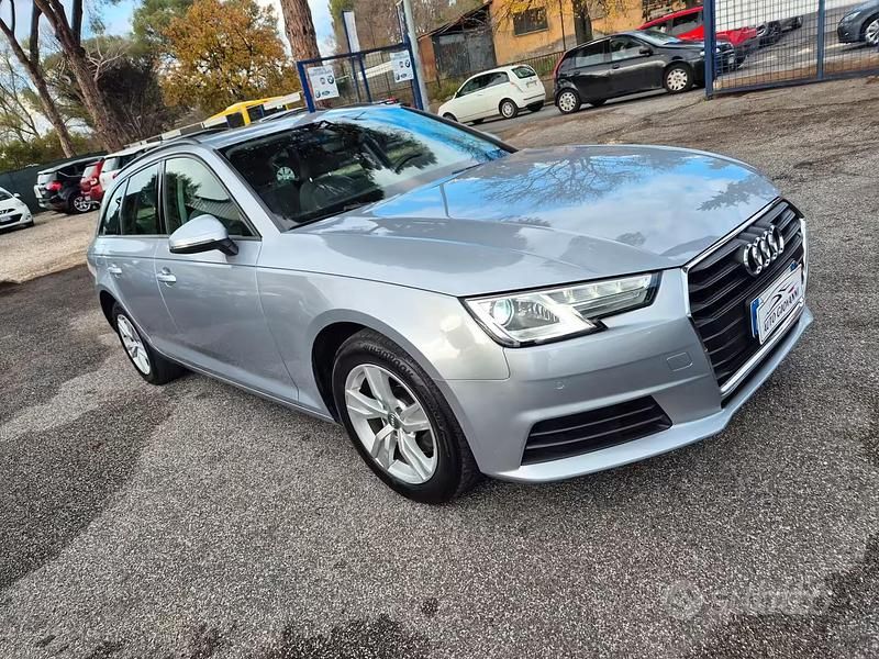 Usata Audi A4 Business 150 CV (110 kW) 2017 Grigio Berlina