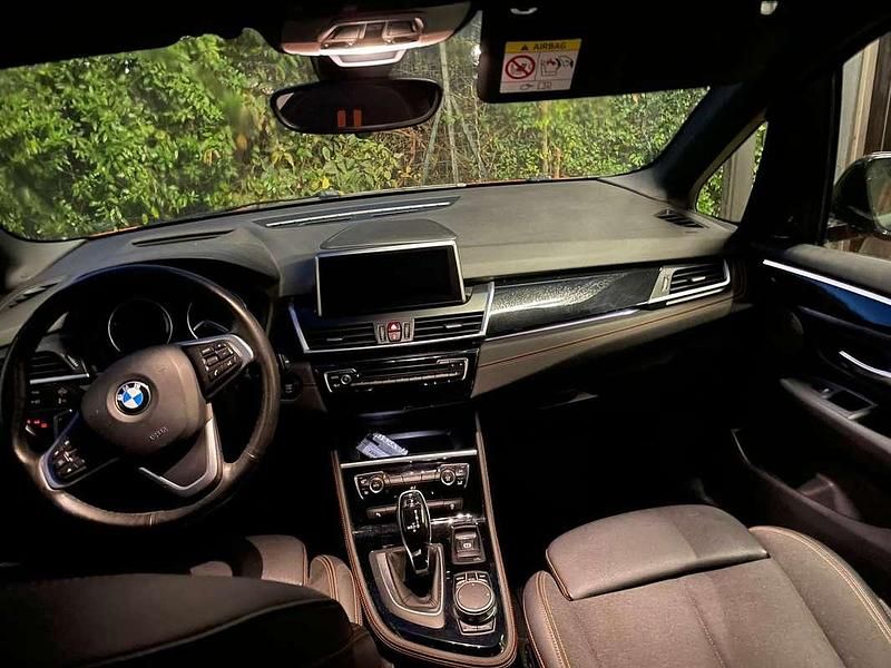 Usata BMW 220 Sport Line 192 CV (141 kW) 2018 Rosso Station wagon