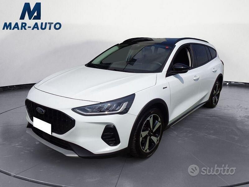 Usata Ford Focus Active X 125 CV (91 kW) 2022 Bianco Station wagon