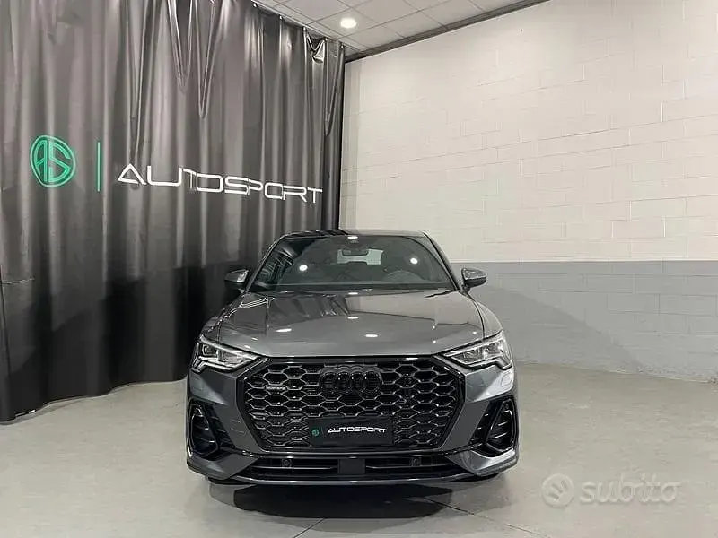 Usata Audi Q3 Sportback S-Line 190 CV (139 kW) 2023 Grigio SUV
