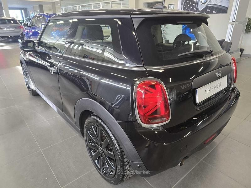 Usata Mini ONE 75 CV (55 kW) 2019 Nero Utilitaria