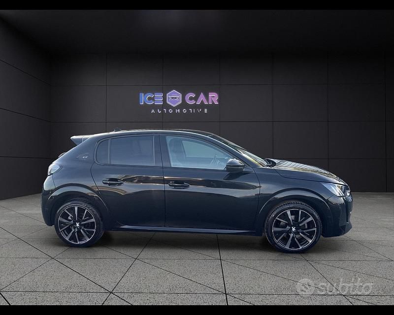 Usata Peugeot 208 GT 131 CV (96 kW) 2023 Nero Utilitaria