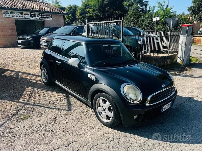 Usata Mini ONE 75 CV (55 kW) 2009 Blu Utilitaria