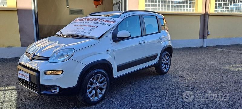 Usata Fiat Panda 4x4 97 CV (71 kW) 2017 Bianco Utilitaria