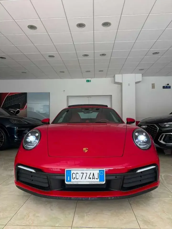 Usata Porsche 911 Carrera S 450 CV (330 kW) 2020 Rosso Coupé