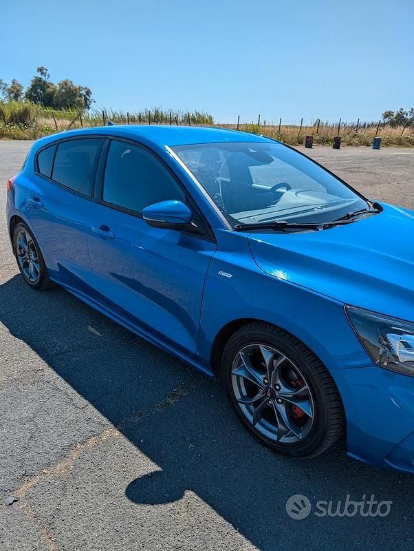 Usata Ford Focus ST-Line 125 CV (91 kW) 2021 Blu Berlina