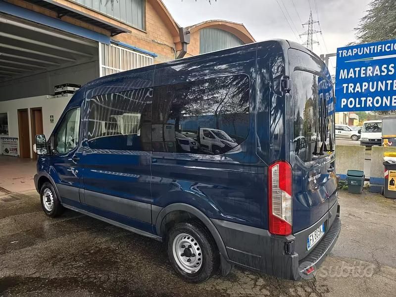 Usata Ford Transit Trend 130 CV (95 kW) 2019 Blu Station wagon