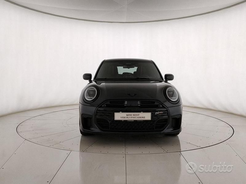 Nuova Mini John Cooper Works 2025 Utilitaria