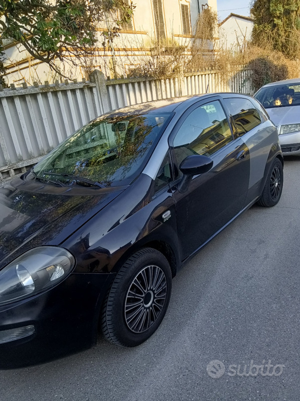 Usato 2007 Fiat Grande Punto Benzin (2.800 €)