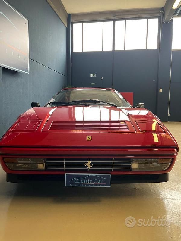 Usata Ferrari 208 270 CV (198 kW) 1988 Rosso Coupé