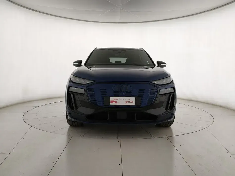Usata Audi SQ6 e-tron Edition .1 359 kW (489 CV) 2024 Blu SUV